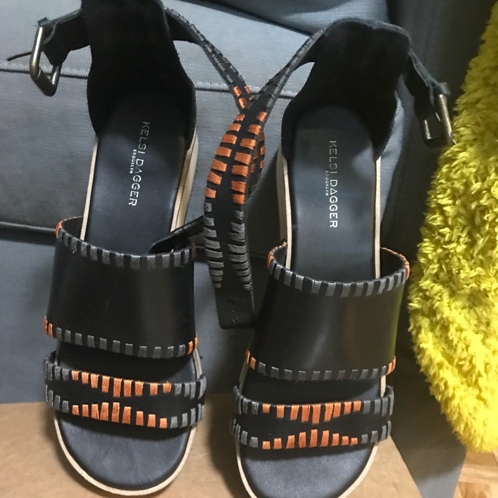 Women platform sandal